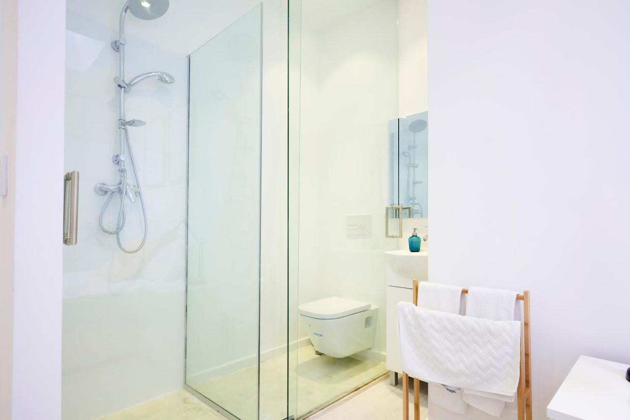 Altido Fabulous 3-br In Western Lejlighed *